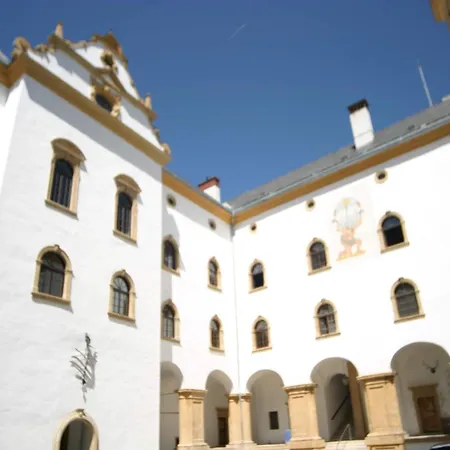 In Einach Near Slopes, Cleaning Included Nyaraló